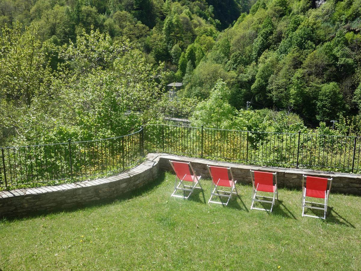 Auberge de jeunesse Ostello Lou Créton di Lui à Pontboset Extérieur photo